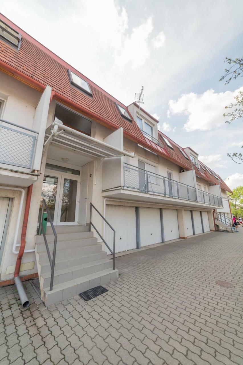 Fischer Apartman 2 Hajduszoboszlo Exterior photo